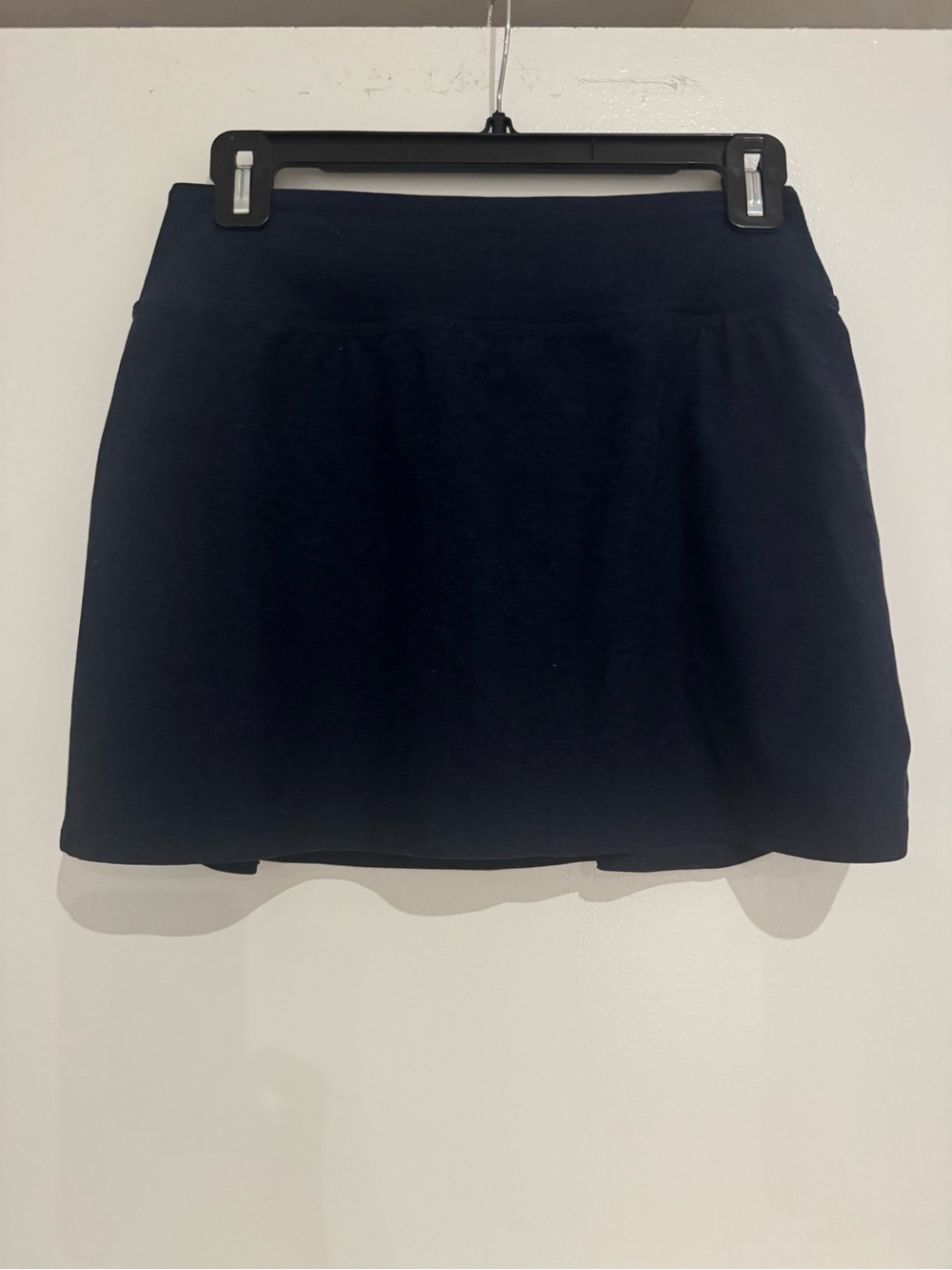 Beyond Yoga Navy Blue Athletic Skort - Picture 2 of 3